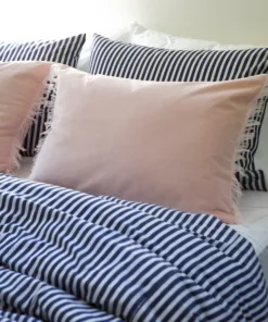 Almohadón de Terciopelo Rosa Bebé