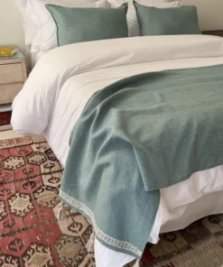 Pie de Cama de Lino Tornasolado Verde