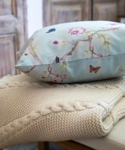 Manta Tejida de Algodón con Detalle de Trenza