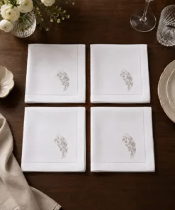 Par de Servilletas Bordadas a Mano Silver Flowers